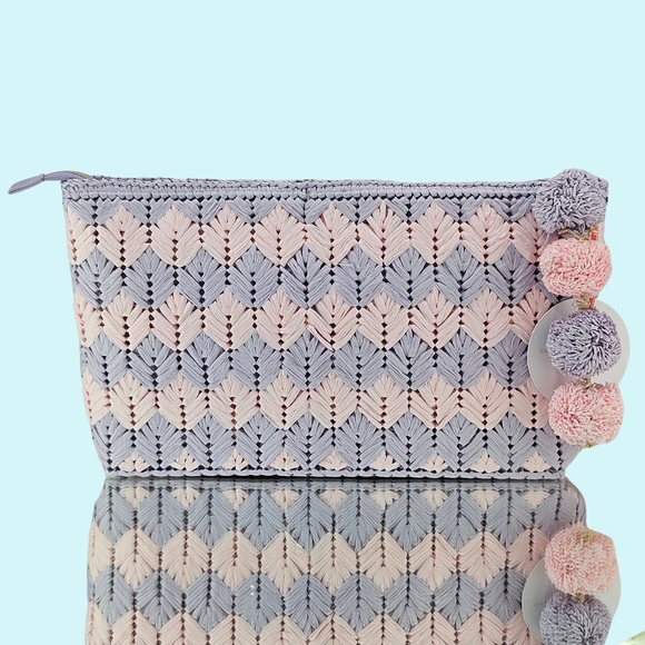 Btb Los Angeles Handbags - BTB Los Angeles Bria Clutch Purse Woven Lavender Pom Vacation Boho Summer Preppy